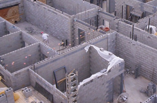 Shown is fire wall construction compartmentation. Image courtesy of Pennsylvania Concrete Masonry Association